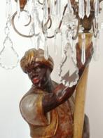 Lamp - Antiek licht dat een Moorse figuur in Venetiaans hout