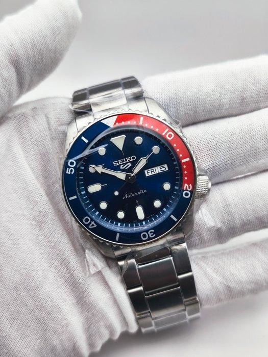 Seiko - Seiko 5 Automatic Day-Date - Zonder minimumprijs -, Bijoux, Sacs & Beauté, Montres | Anciennes | Antiquités