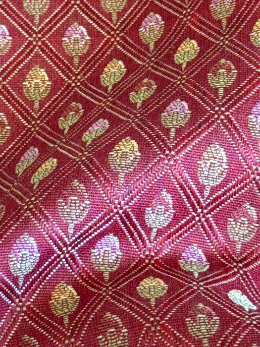 san leucio - Exclusieve damast zijde rood met ruiten en, Antiek en Kunst, Antiek | Tapijten, Tafelkleden en Textiel