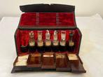Ancien coffret/boite dapothicaire de voyage - Apotheek, Antiek en Kunst
