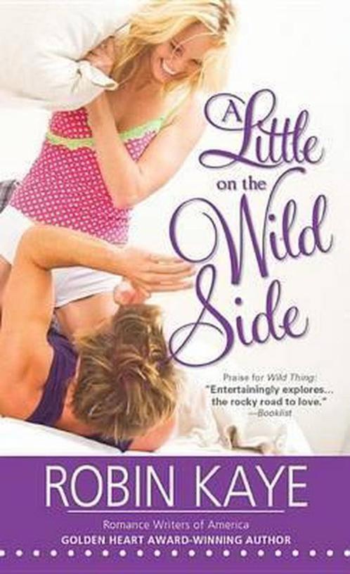 A Little on the Wild Side 9781492608561, Livres, Livres Autre, Envoi
