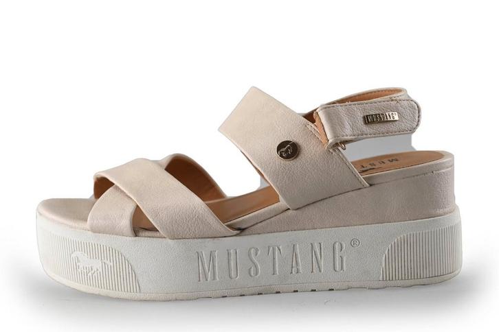 Mustang Sleehakken in maat 37 Wit | 5% korting, Kleding | Dames, Schoenen, Wit, Zo goed als nieuw, Schoenen met hoge hakken, Verzenden