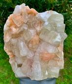 Verbazingwekkende Cubic Apophyllite-groei met Stilbiet, Verzamelen, Mineralen en Fossielen