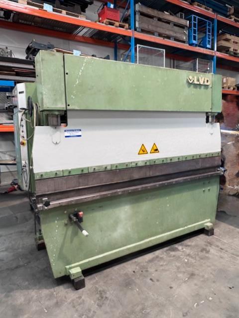 Plooibank / kantbank LVD 2500 mm x 50 Ton, Zakelijke goederen, Machines en Bouw | Metaalbewerking