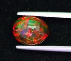 Opale de Welo la plus fine de 3,33 ct (fumée) dÉthiopie,