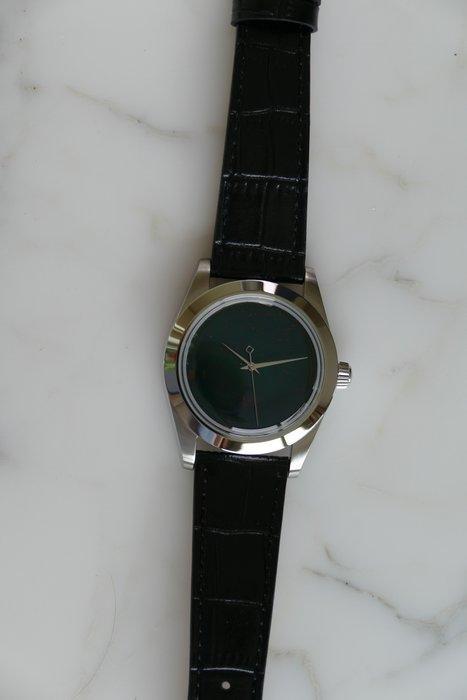 LArtisan - Bloodstone (stone dial) - Sans Prix de Réserve -, Handtassen en Accessoires, Horloges | Heren