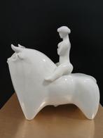 Hollohaza - Beeldje - Zeus kidnaps Europa - Porselein