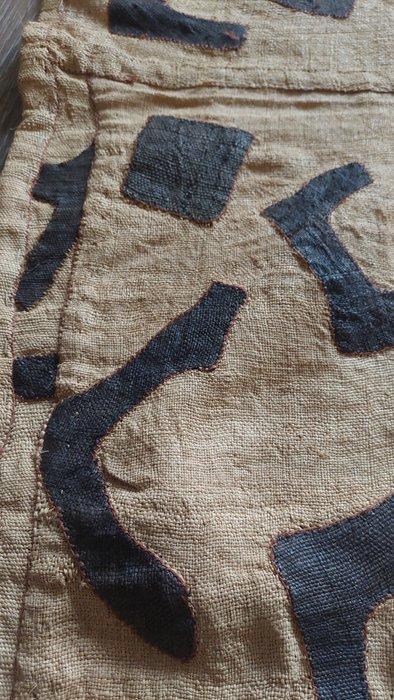 Textiel - 233 cm - 64 cm - Kuba doek, Antiek en Kunst, Kunst | Niet-Westerse kunst