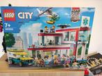 Lego - City - 60330 - Ziekenhuis - 2020+, Kinderen en Baby's, Speelgoed | Duplo en Lego, Nieuw