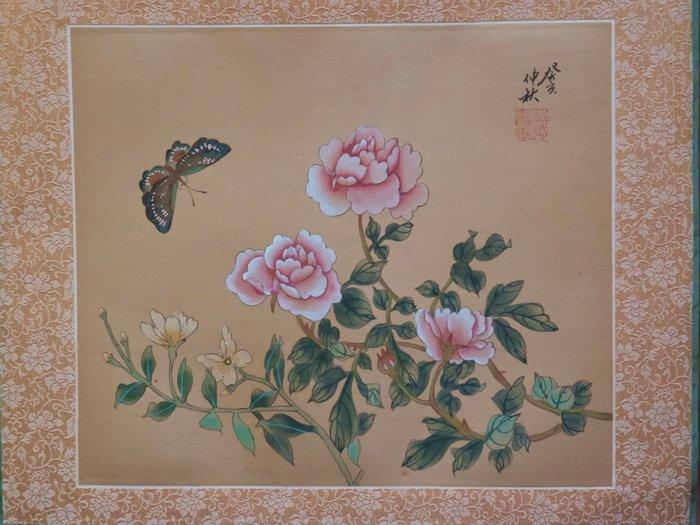 Floral and Bird Paintings – Pair of Panels -  - Japan, Antiek en Kunst, Antiek | Overige Antiek