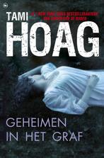 Geheimen in het graf / Oak Knoll / 2 9789044333725 Tami Hoag, Boeken, Verzenden, Zo goed als nieuw, Tami Hoag