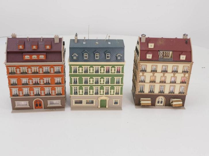 Schaal H0 Vollmer 43780 Blok van 3 appartementen #3236, Hobby en Vrije tijd, Modeltreinen | H0, Brug, Tunnel of Gebouw, Gebruikt