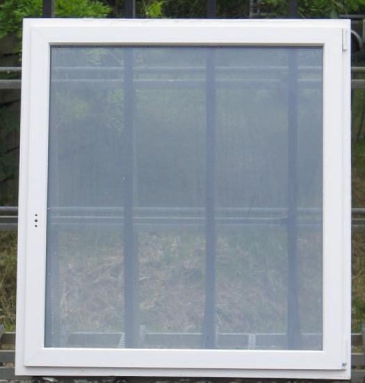 pvc raam , chassis , venster 130 x 142 wit / kwartsgrijs, Doe-het-zelf en Bouw, Raamkozijnen en Schuifdeuren, Inclusief glas, Zo goed als nieuw