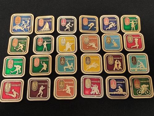 1980 - Een grote collectie vintage Olympische knopen (24, Verzamelen, Overige Verzamelen