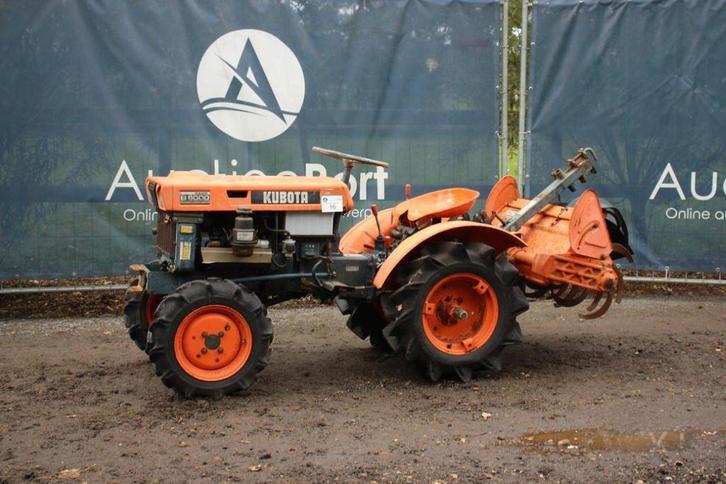 Veiling: Minitractor Kubota B6000 Diesel 14pk met grondfrees, Zakelijke goederen, Landbouw | Tractoren, Ophalen