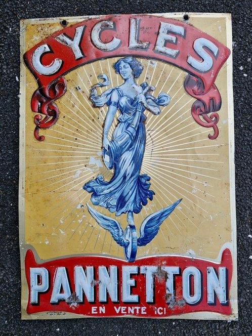 Tôle peinte repoussée Cycles Panneton. - no plaque émaillée., Antiek en Kunst, Antiek | Wandborden en Tegels