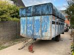 gesloten vee-/dierenaanhangwagen