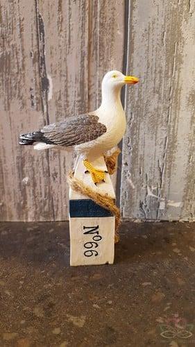 Meeuw Maritiem op Meerpaal Nr. 66 Klein 6,5x3,5x13 cm beschikbaar voor biedingen