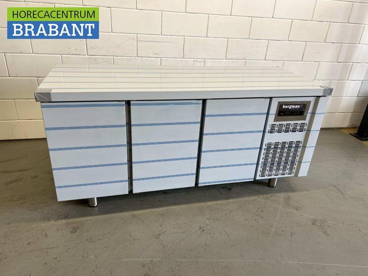 Établi réfrigéré Coreco Premium en acier inoxydable 3 portes, Articles professionnels, Horeca | Équipement de cuisine, Envoi