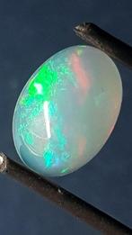 Opaal Cabochon- 0.6 g - (1), Verzamelen, Mineralen en Fossielen