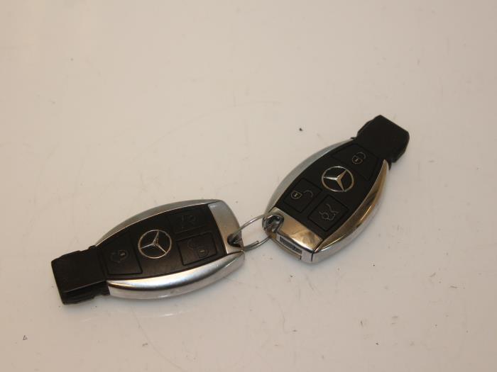 Sleutel Mercedes S-Klasse O126611, Auto-onderdelen, Carrosserie