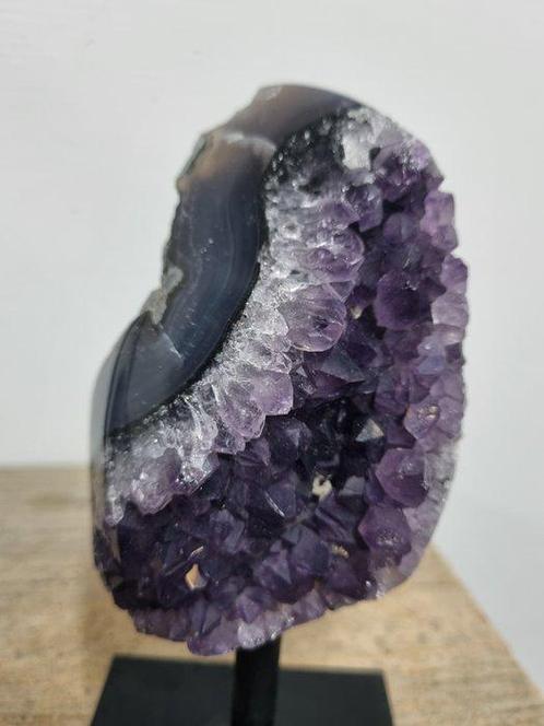 HQ purple Amethyst on luxury steel stand - Hoogte: 140 mm -, Verzamelen, Mineralen en Fossielen