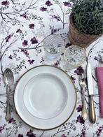 Nappe pour grandes tables. Élégance florale - Nappe  - 230