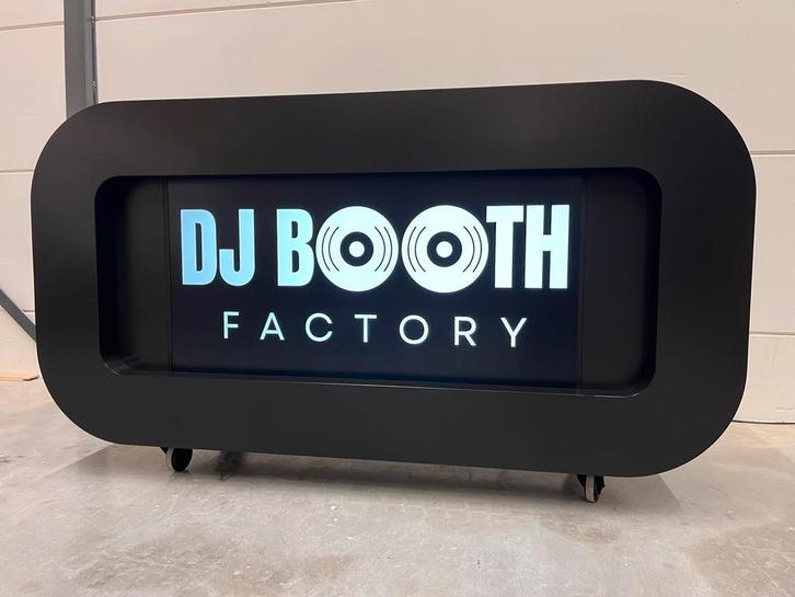 dj booth met tv scherm, Muziek en Instrumenten, Dj-sets en Draaitafels, Nieuw, Pioneer, Dj-set