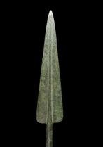 West-Aziatisch - Zeer groot bronzen speerpuntpunt - 37 cm -, Antiek en Kunst