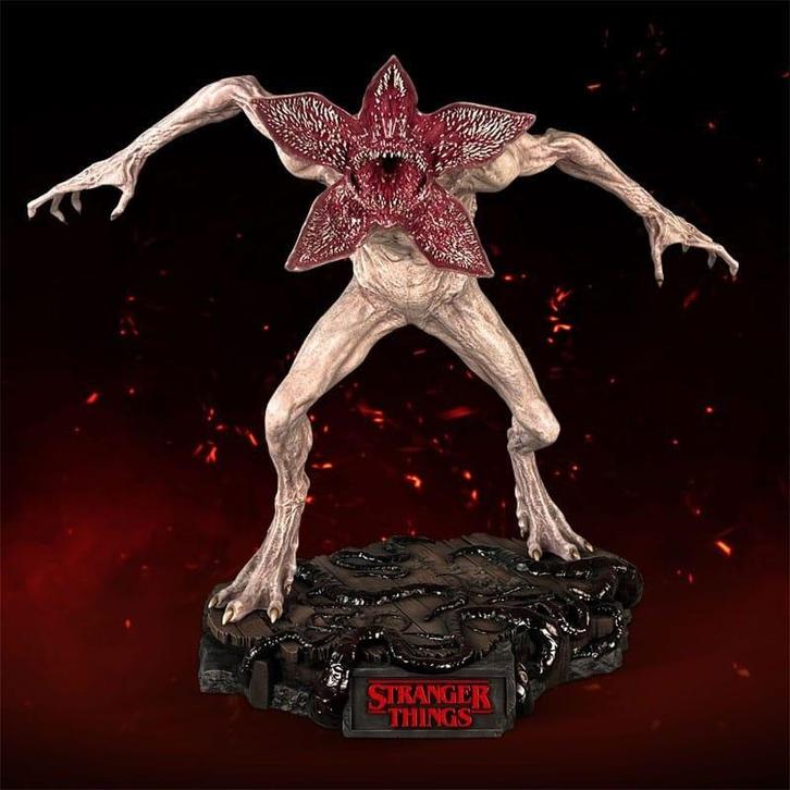 Stranger Things Statue 1/4 Demogorgon 49 cm, Verzamelen, Film en Tv, Ophalen of Verzenden