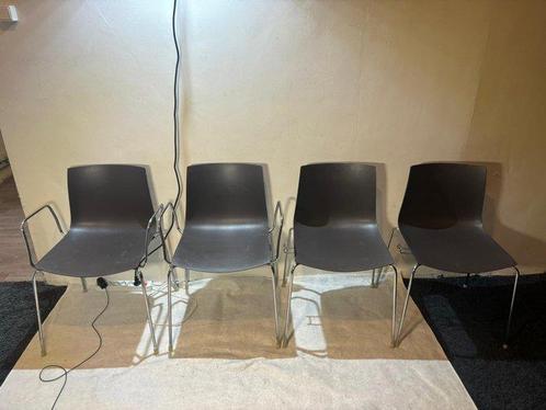 Arper - Stoel - Catifa 46 - Lievore Altherr Molina -, Antiek en Kunst, Antiek | Meubels | Stoelen en Sofa's