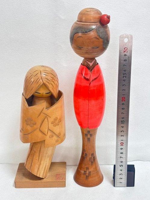 Paire de poupées Kokeshi créatives de Hajime Miyashita –, Antiek en Kunst, Curiosa en Brocante