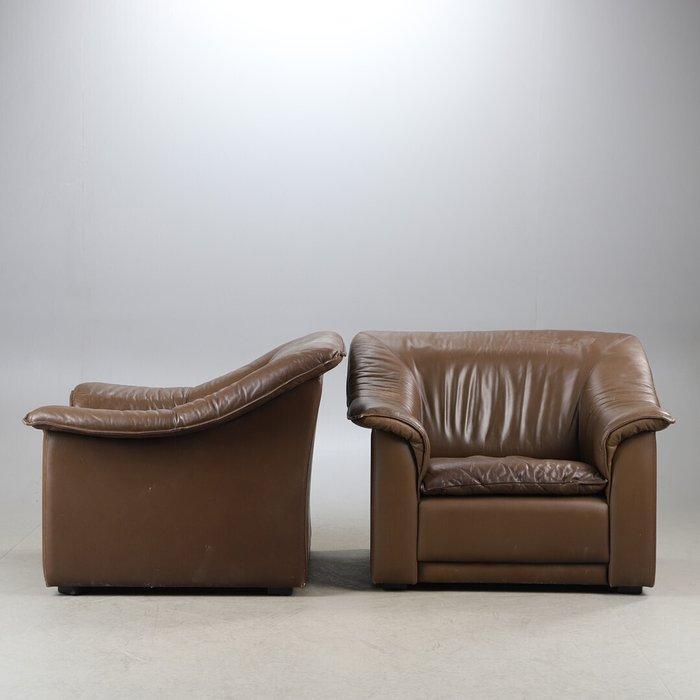 Fauteuil - Leder - een paar fauteuils, Antiquités & Art, Art | Objets design