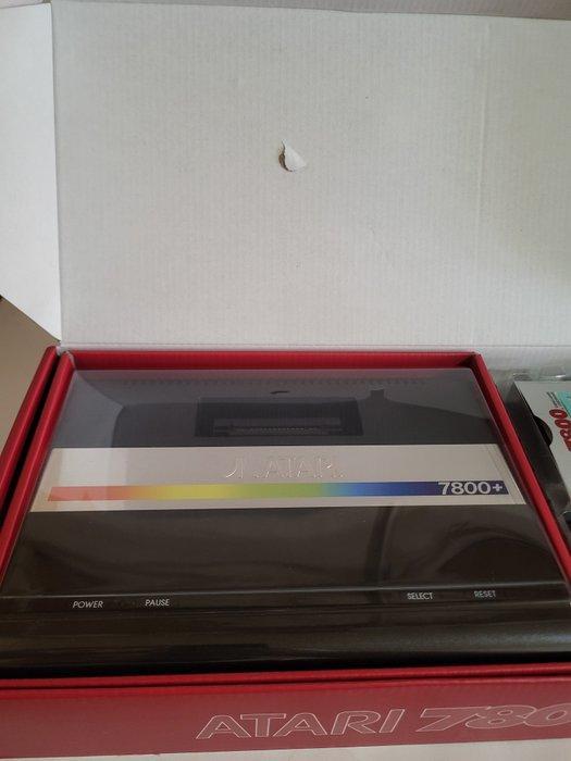 Atari - 7800+ - with paddles - Videogameconsole + games - In, Games en Spelcomputers, Spelcomputers | Overige Accessoires