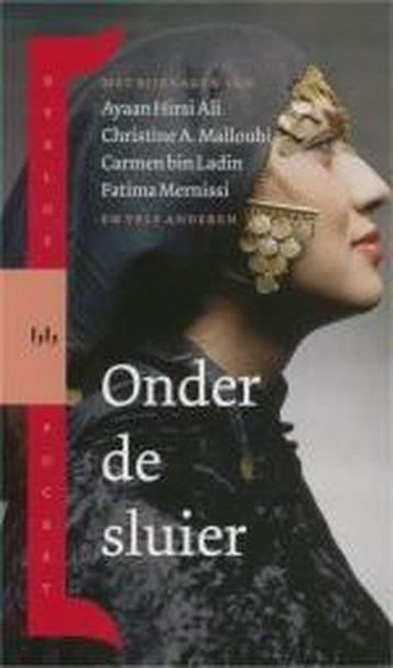 Onder de sluier 9789058471796, Verzenden, Gelezen