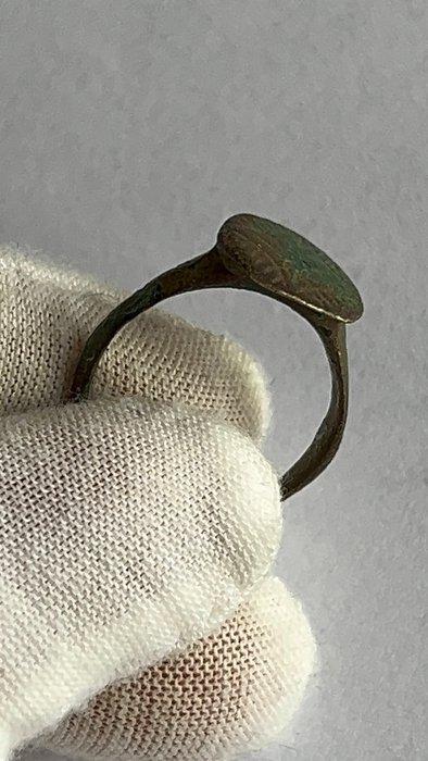 Article 096. Islamique Bronze Bague - Moyen Âge du Xe au, Antiquités & Art, Antiquités | Autres Antiquités