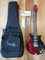 Queen - BMG Red Guitar Signed by Brian May - Incl original, CD & DVD