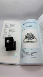 Ring - 18 karaat Witgoud - 0.96ct. tw. Diamant (Natuurlijk), Nieuw