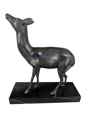 Sculpture, Biche figé - 27 cm - Bronze, Régule