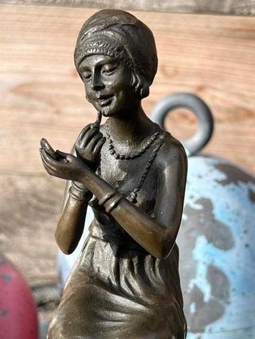 Sculpture, Un Petit Rouge - 27 cm - Bronze