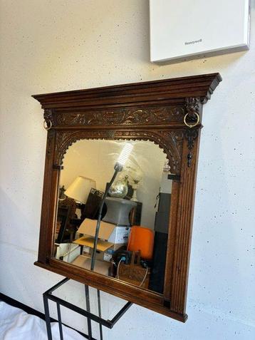 Miroir- Miroir en bois magnifiquement sculpté avec des têtes