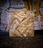 Naar Maurice Picaud - Relief, Omgekeerd goud bas-reliëf
