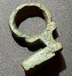 Oud-Romeins Brons Klassieke sleutelhanger in uitstekende en, Antiek en Kunst