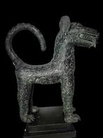 Léopard - sculptuur - De ingevoerde tekst ife lijkt een