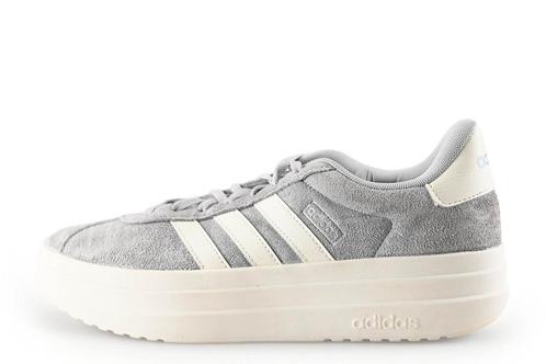 Adidas Sneakers in maat 42 Grijs | 5% extra korting, Kleding | Dames, Schoenen, Grijs, Zo goed als nieuw, Sneakers, Verzenden