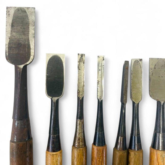Set van 12 vintage Japanse beitels  NOMI, Antiek en Kunst, Antiek | Speelgoed