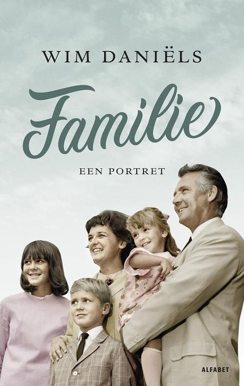 Familie (9789021340487, Wim Daniëls), Boeken, Romans, Nieuw, Verzenden