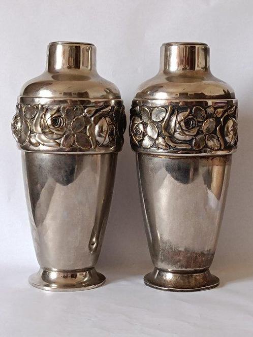 Wilhelm Wolff - Vaas (2) - Messing, Verzilverd, Antiek en Kunst, Kunst | Designobjecten