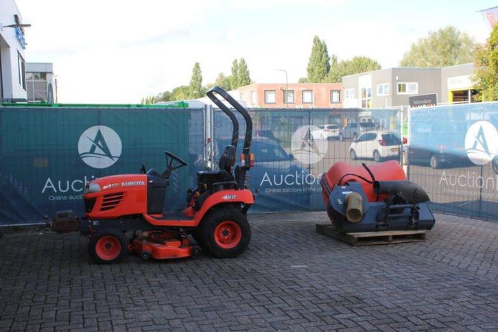 Veiling: Minitractor Kubota BX2350 Diesel 16kW 2017 met maai, Zakelijke goederen, Landbouw | Tractoren, Ophalen