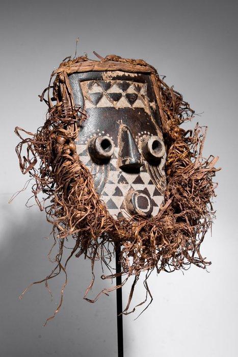 Masker - Kuba - DR Congo (Zonder minimumprijs), Antiek en Kunst, Kunst | Niet-Westerse kunst